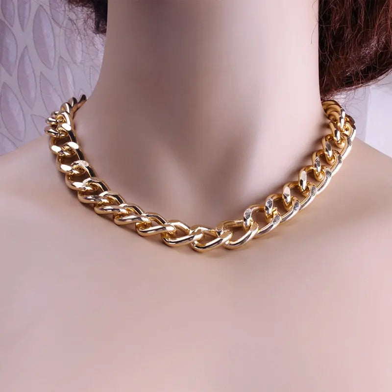 Barouqe Pearl Necklace Coco & Dee