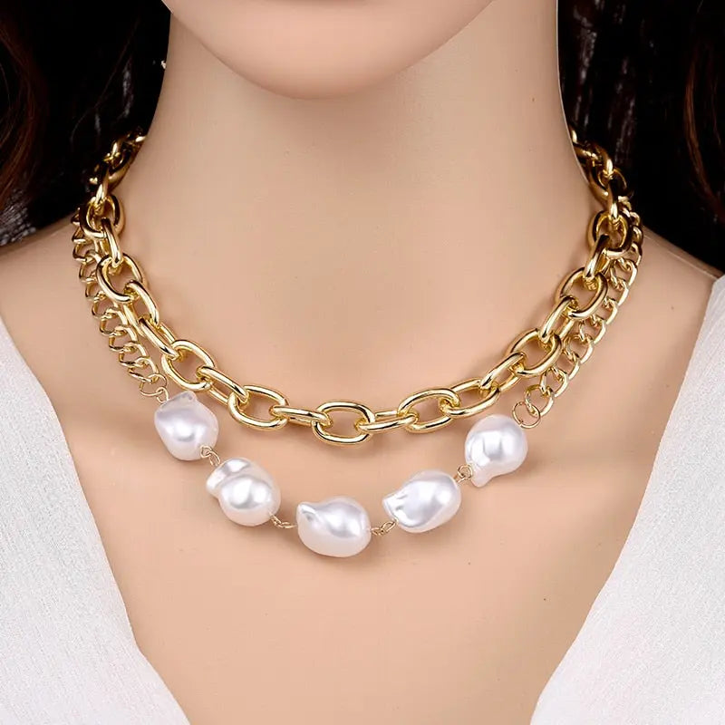 Barouqe Pearl Necklace Coco & Dee