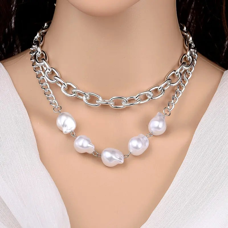 Barouqe Pearl Necklace Coco & Dee