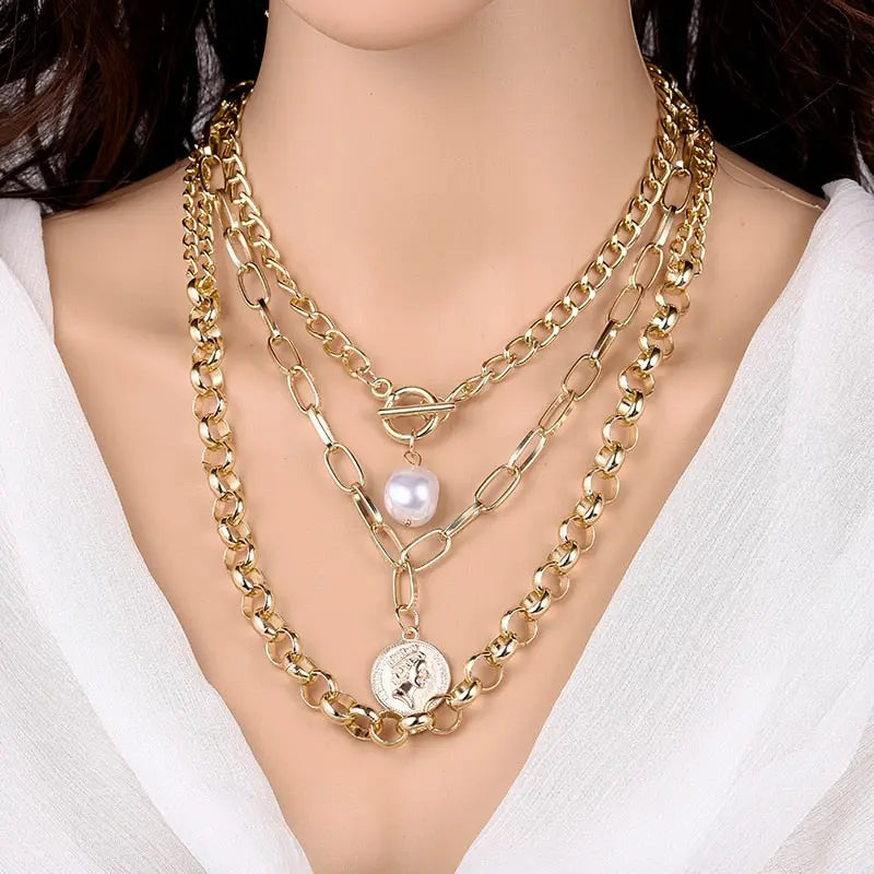 Barouqe Pearl Necklace Coco & Dee