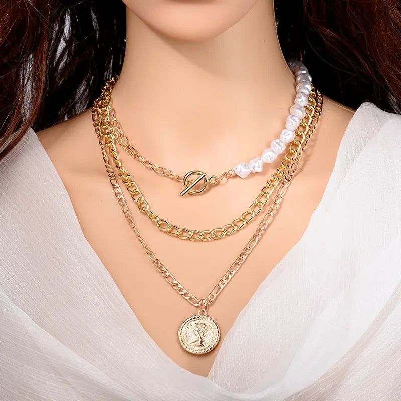Barouqe Pearl Necklace Coco & Dee
