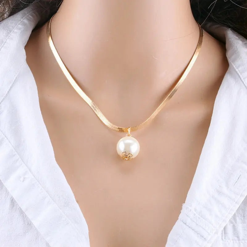 Barouqe Pearl Necklace Coco & Dee