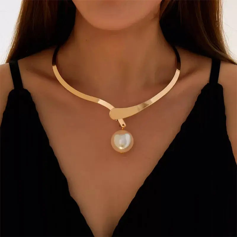 Waterwave Pearl Necklace - Coco & Dee UK