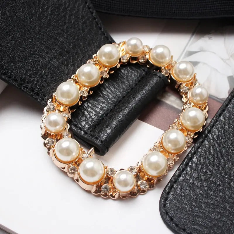 Pearl Buckle Belt Coco & Dee