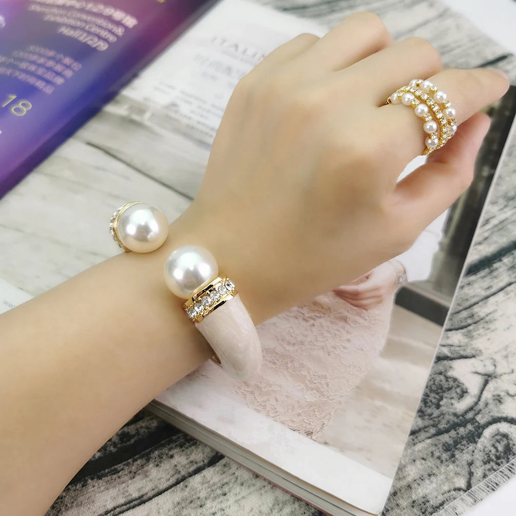 Amira Bangle