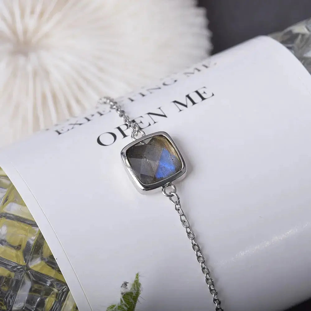 ITSMOS Natural Labradorite Bracelet Coco & Dee