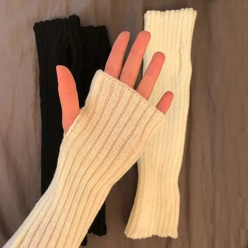Knitted Arm Warmers Coco & Dee