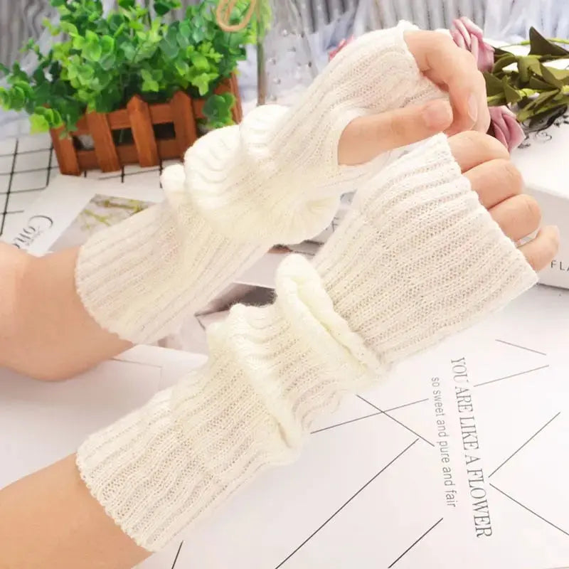 Knitted Arm Warmers Coco & Dee