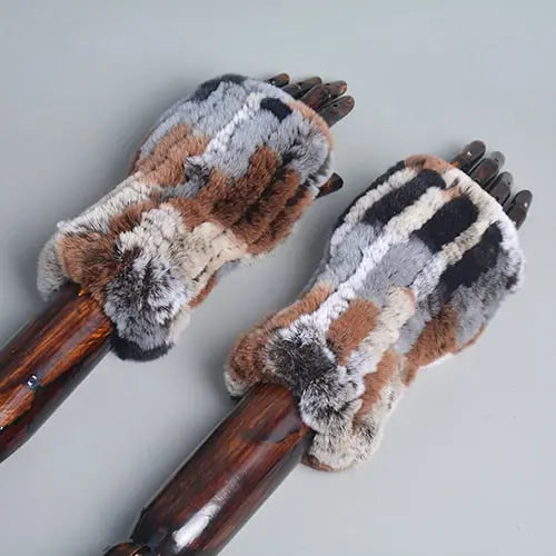 Knitted Faux Fur Gloves Coco & Dee