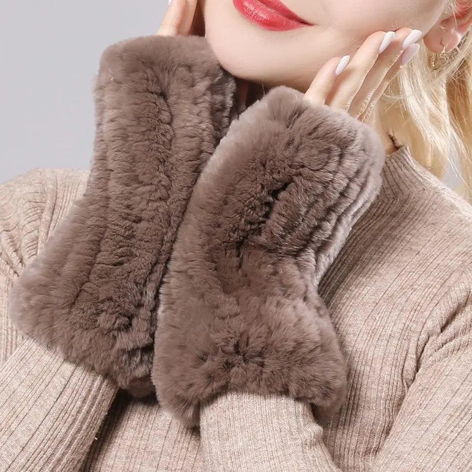 Knitted Faux Fur Gloves Coco & Dee