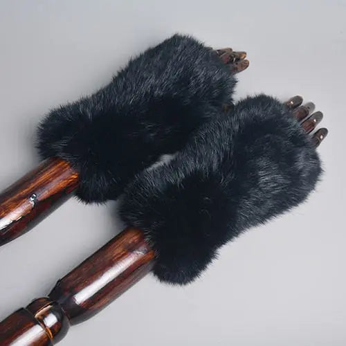 Knitted Faux Fur Gloves Coco & Dee