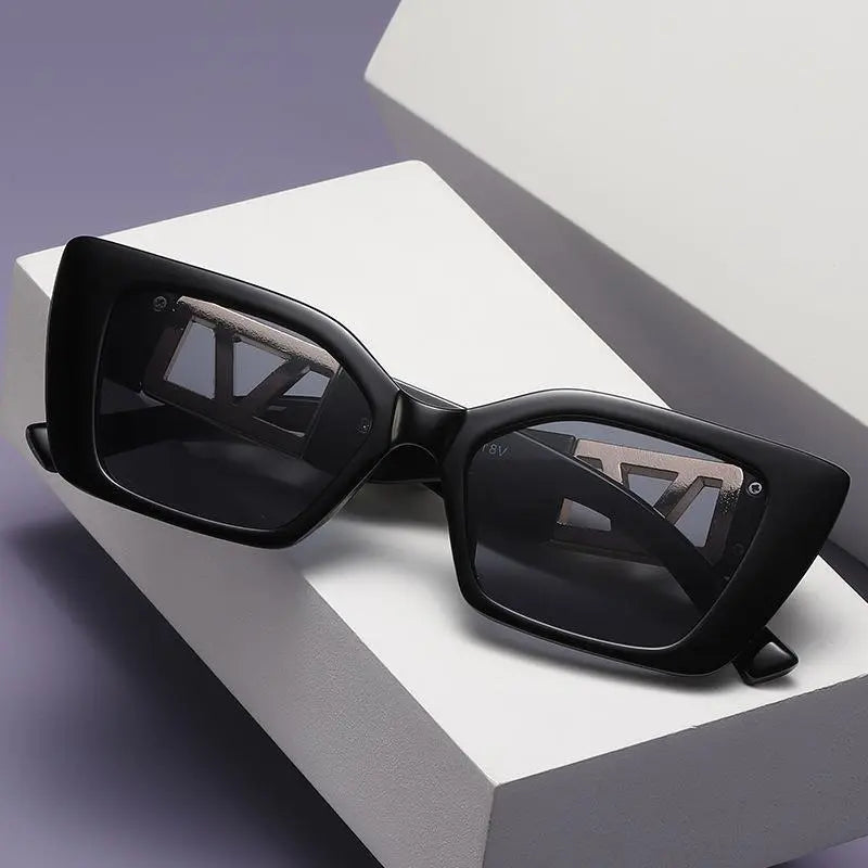 Luxury V Sunglasses Coco & Dee