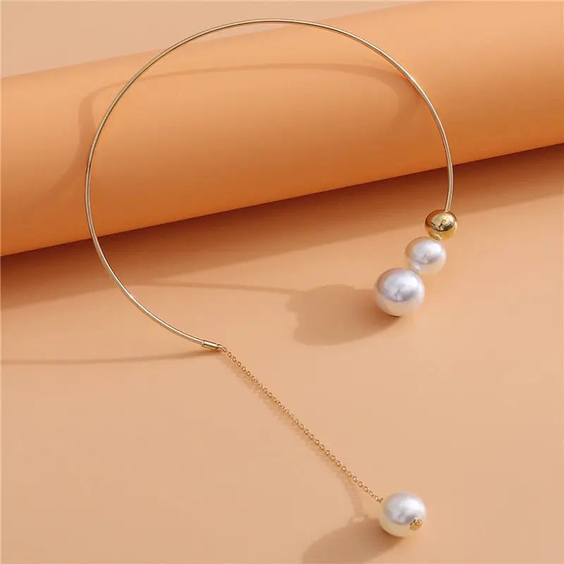Open Pearl Necklace Coco & Dee
