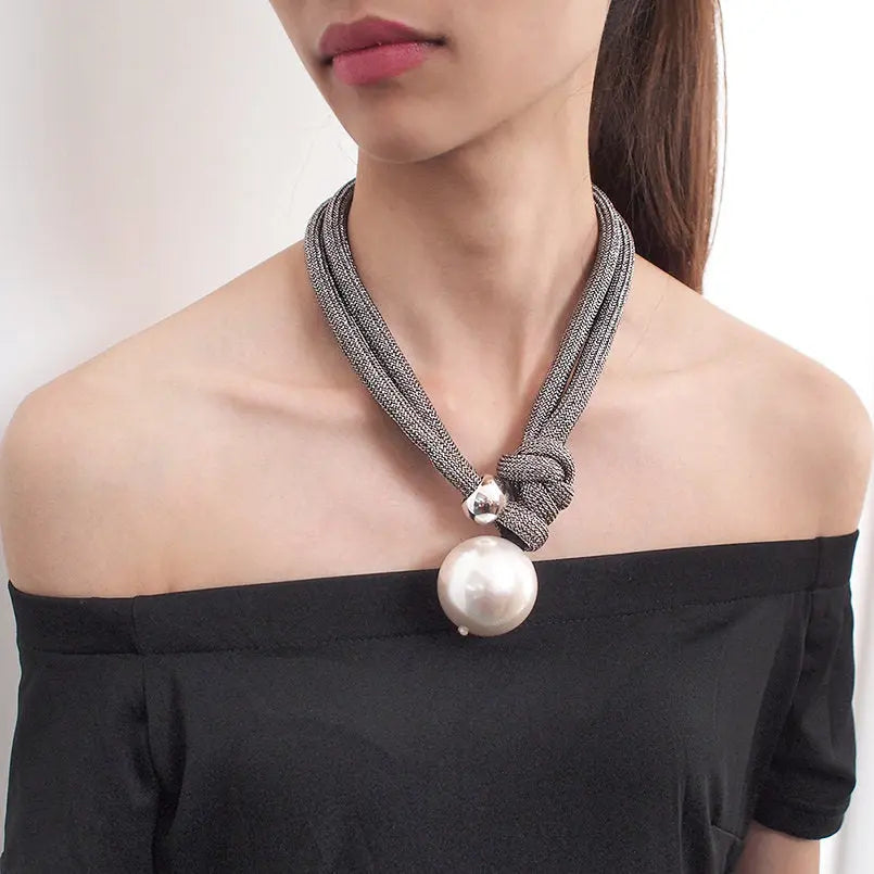 Pearl Rope Necklace Coco & Dee