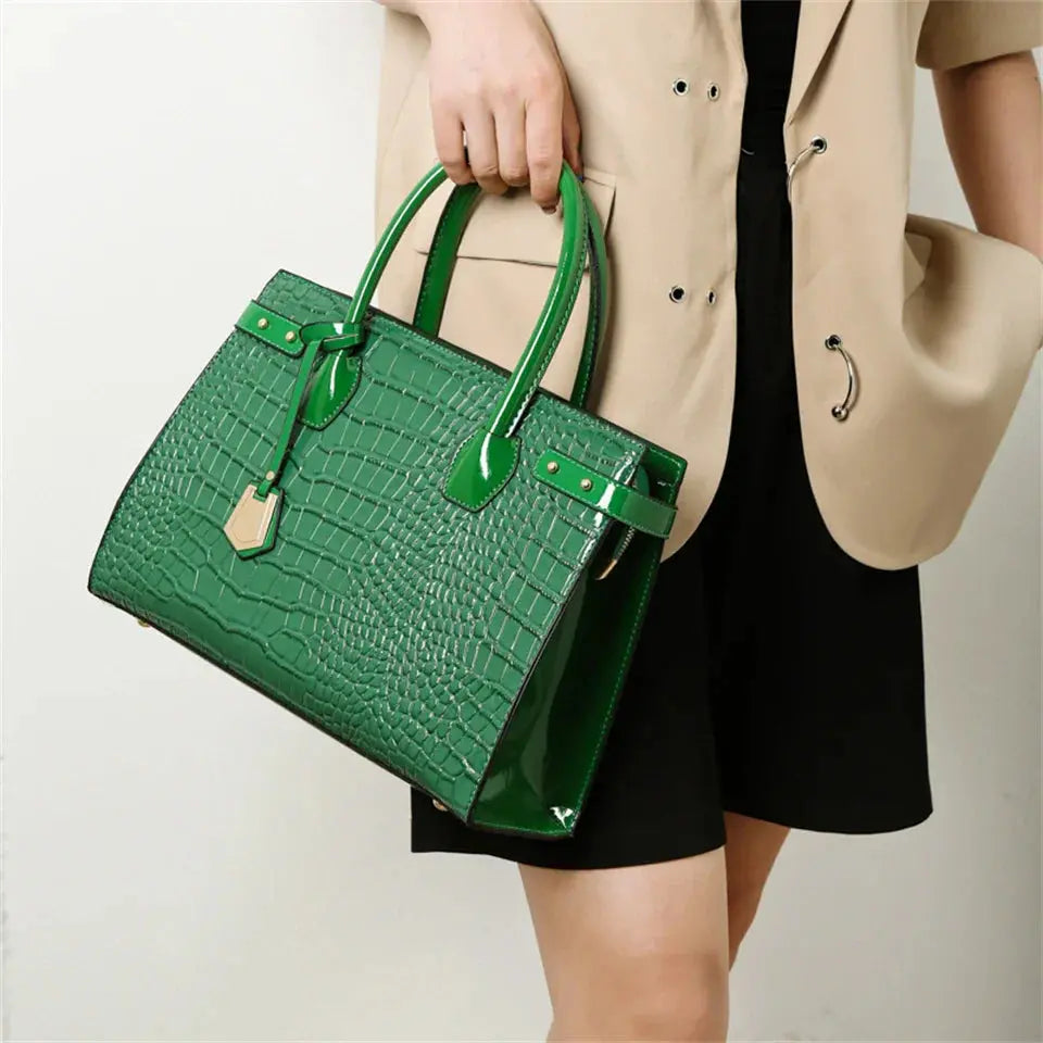 Katie Handbag & Purse Coco & Dee