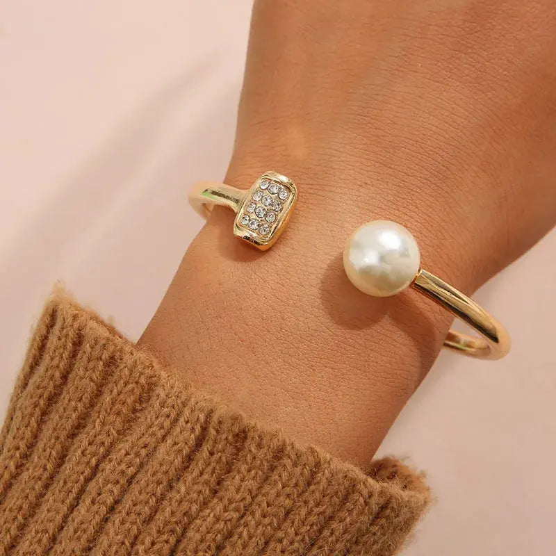 Baroque Pearl Bracelet - Coco & Dee UK