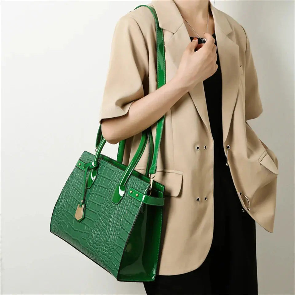 Katie Handbag & Purse Coco & Dee