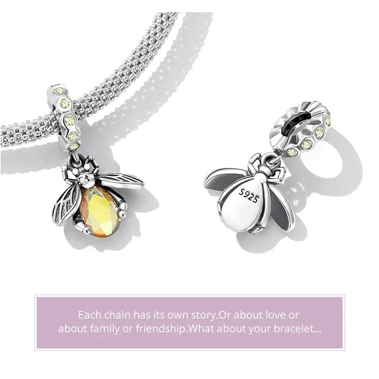 Delicate Bee Charm Coco & Dee
