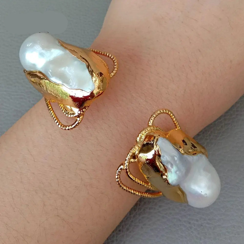 Keshi Pearl Bangle