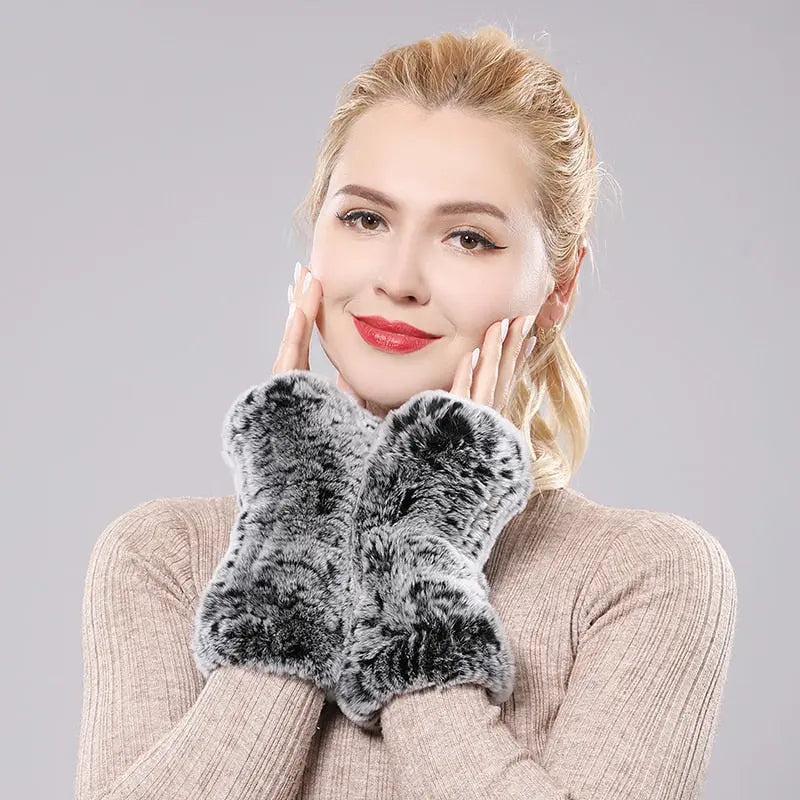 Knitted Faux Fur Gloves Coco & Dee