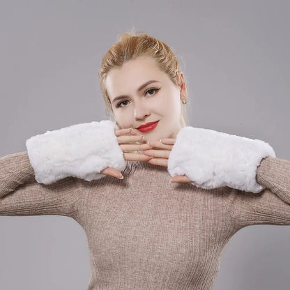 Knitted Faux Fur Gloves Coco & Dee