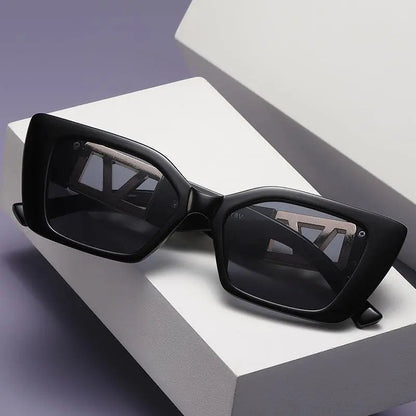 Luxury V  Sunglasses Coco & Dee