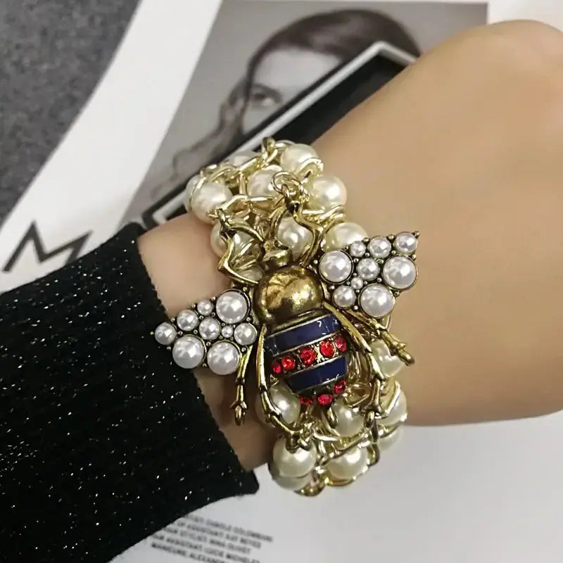 Pearl Bee Bracelet - Coco & Dee UK