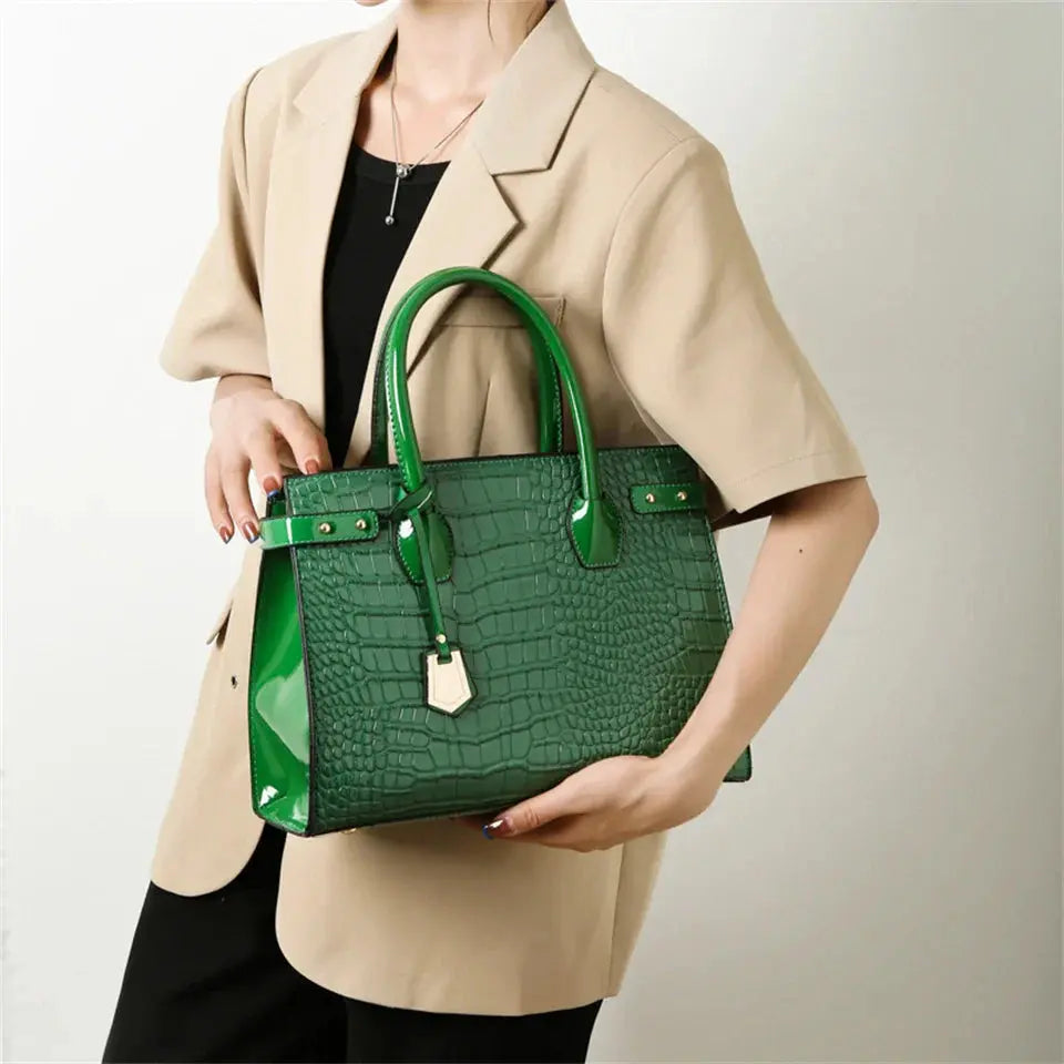 Katie Handbag & Purse Coco & Dee