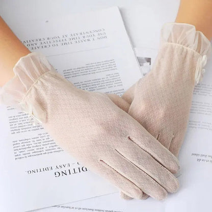 Summer Pearl Flowers Gloves Coco & Dee